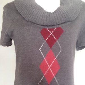 Cute & Cozy Reitmans Petites Large Sweater Tunic with cowl neck and short sleeve